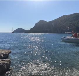 3 bedroom villa with pool & sea views, Makrades, sleeps 6